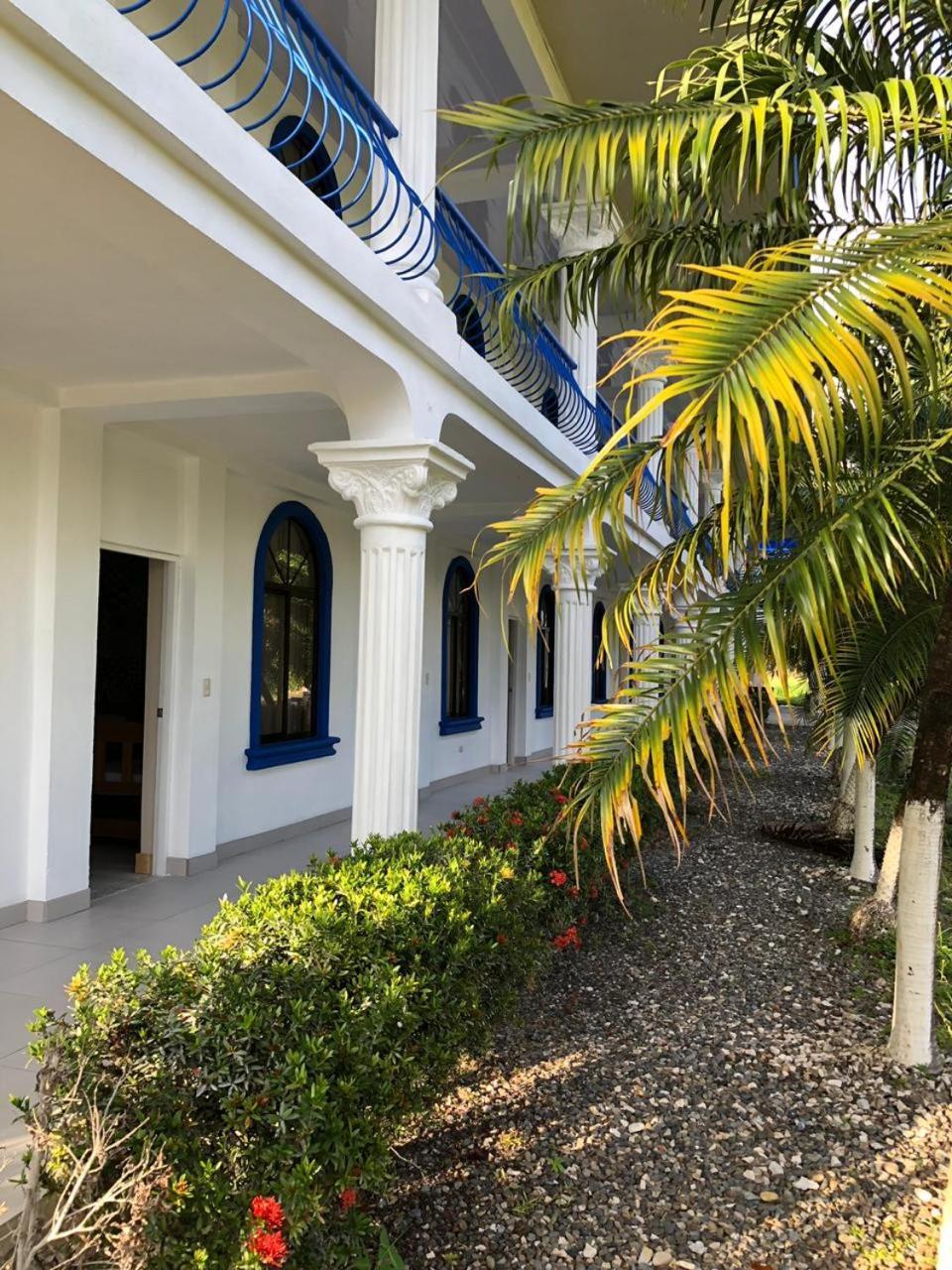Hotel Las Palmas De Osa Ciudad Cortes Ngoại thất bức ảnh