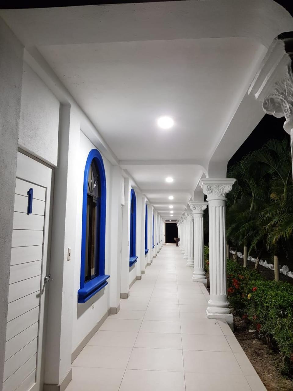 Hotel Las Palmas De Osa Ciudad Cortes Ngoại thất bức ảnh